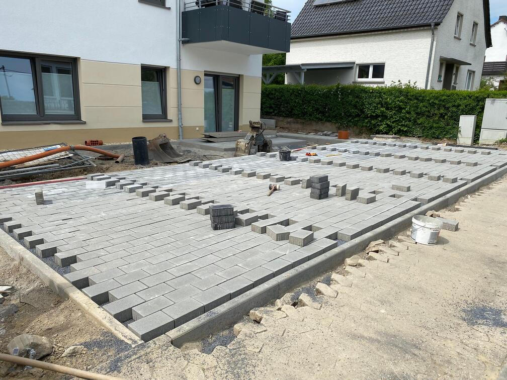 Natursteintreppen Garten